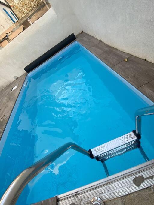 Studio Cosy Avec Piscine Martigues Extérieur photo